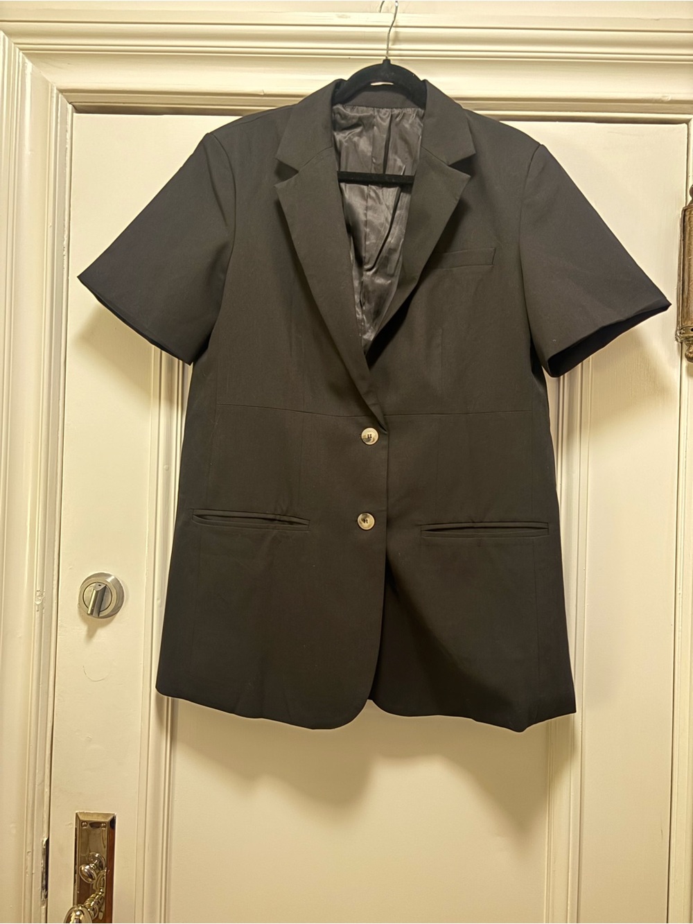 Classic Black Short-Sleeve Blazer